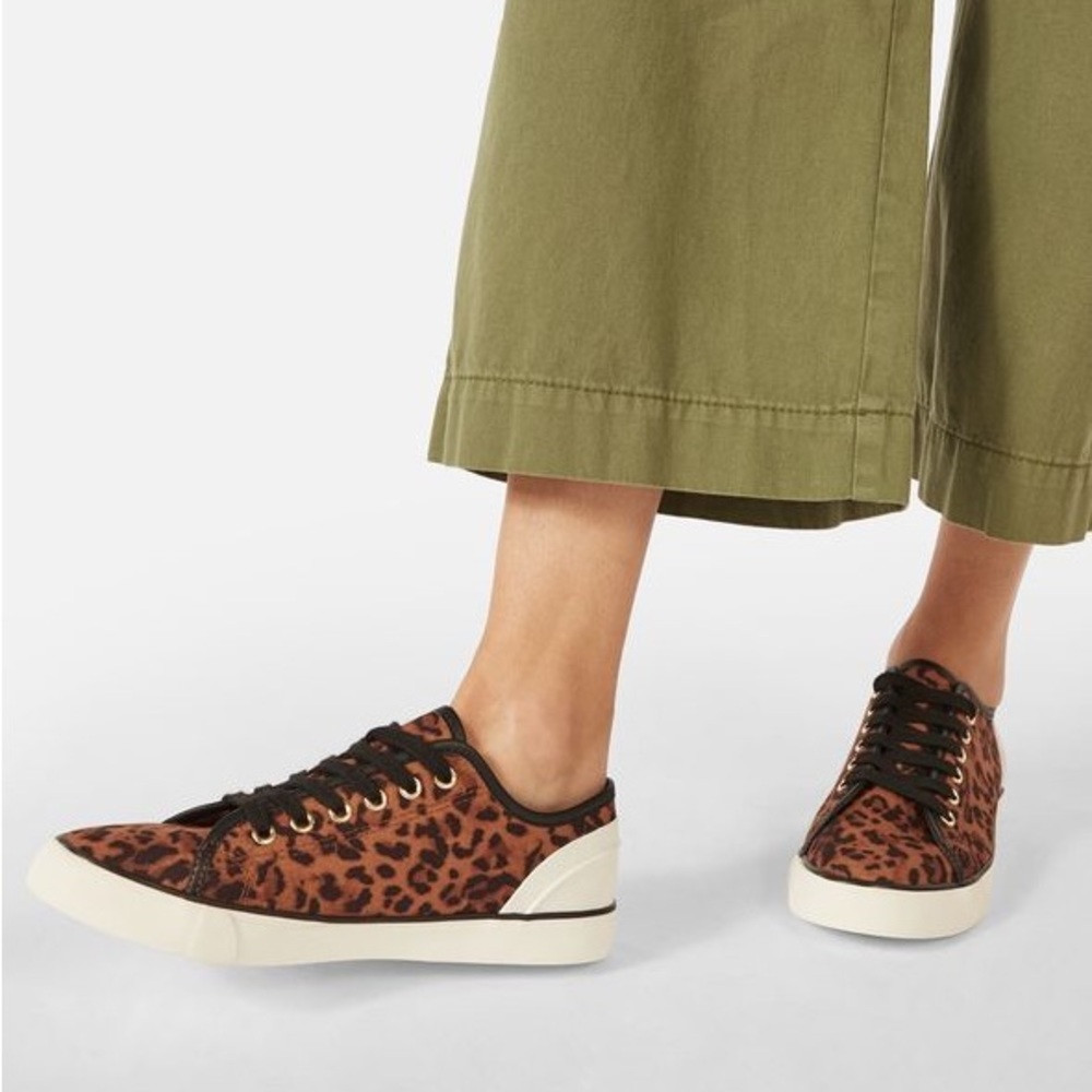 Women’s Cheetah Print Sneakers size 8.5 | Like New | Worn Once!